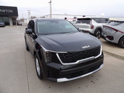 New 2026 Kia Sorento LX image 4