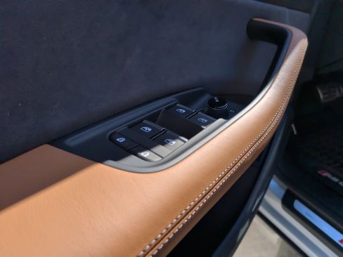 Used 2025 Audi RS Q8 performance image 15