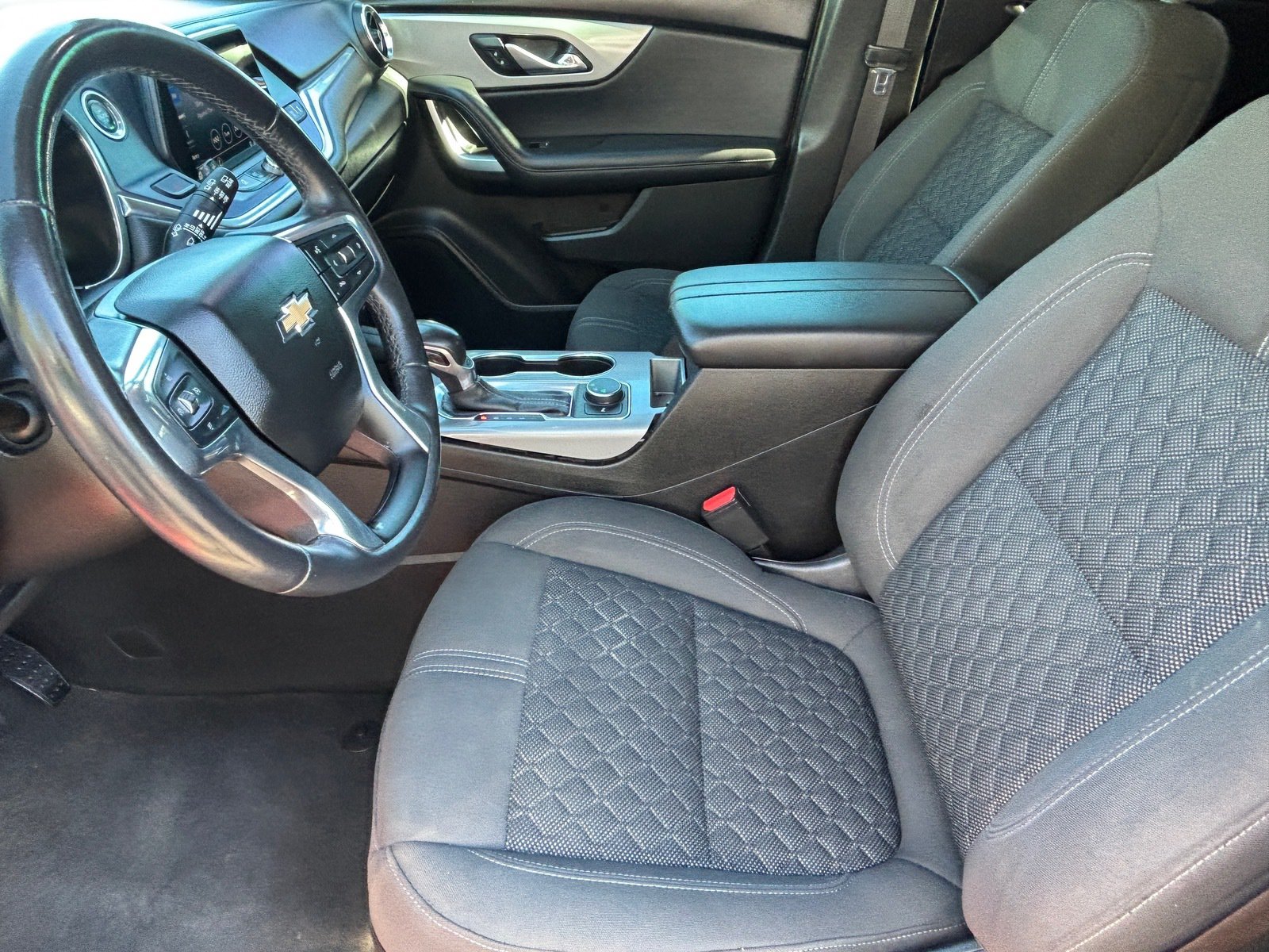 Used 2019 Chevrolet Blazer LT FWD image 21