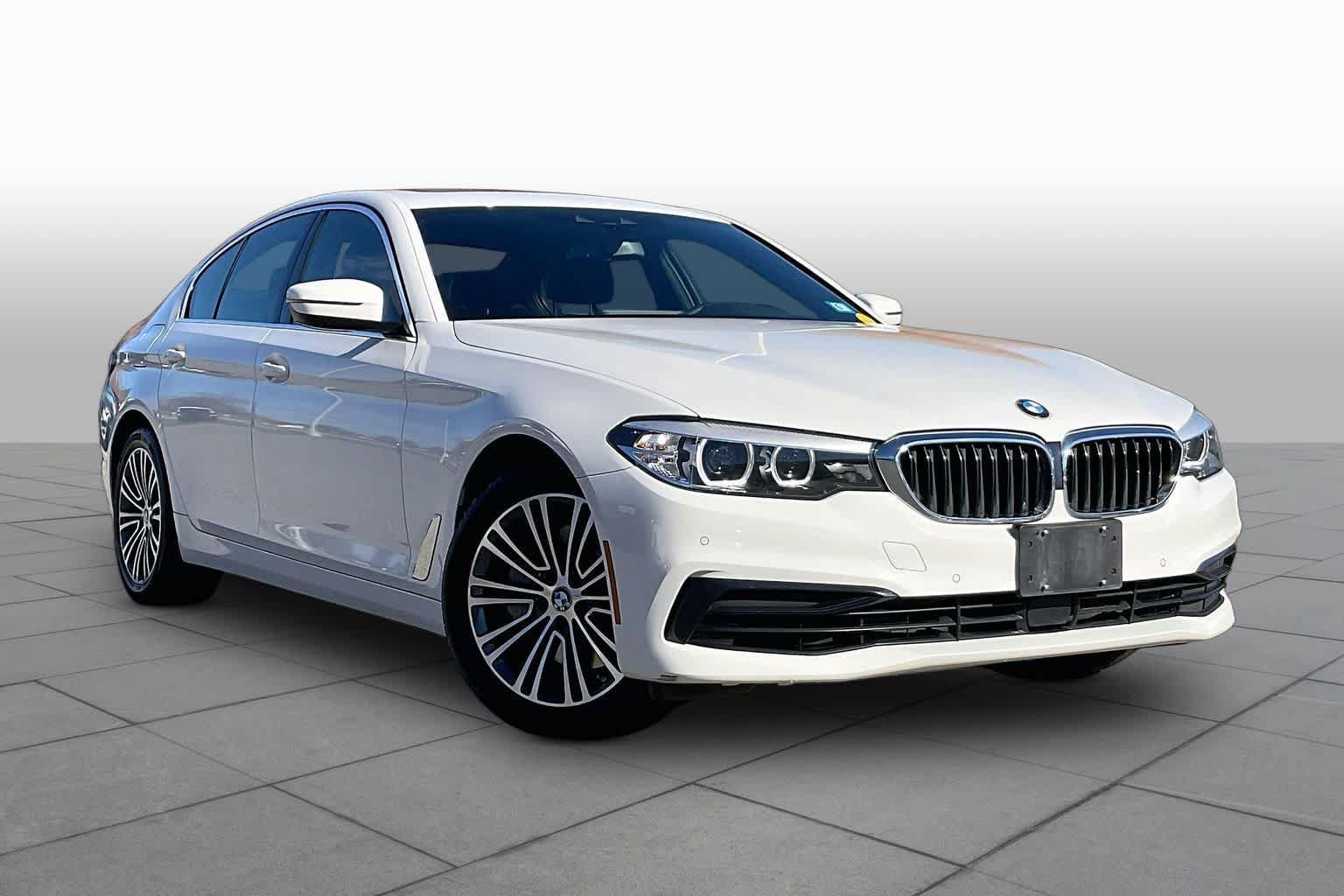 Used 2020 BMW 530i xDrive w/ Premium Package AWD/4WD image 2