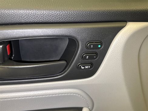 Used 2018 Honda Odyssey EX-L image 24