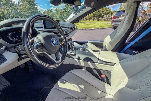 Used 2015 BMW i8 AWD/4WD image 26