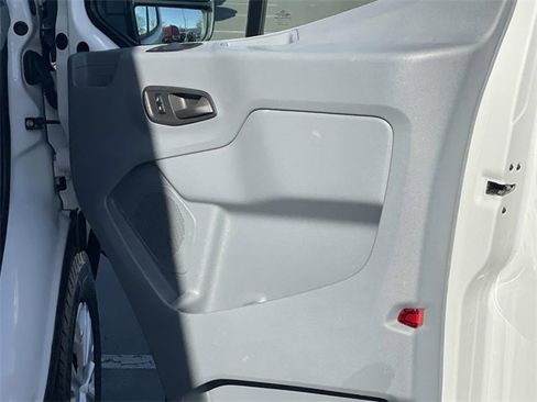 Certified 2018 Ford Transit 350 XLT image 32