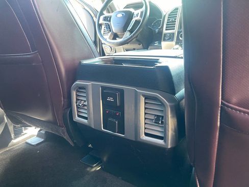Used 2015 Ford F150 Platinum w/ Equipment Group 701A Luxury AWD/4WD image 35