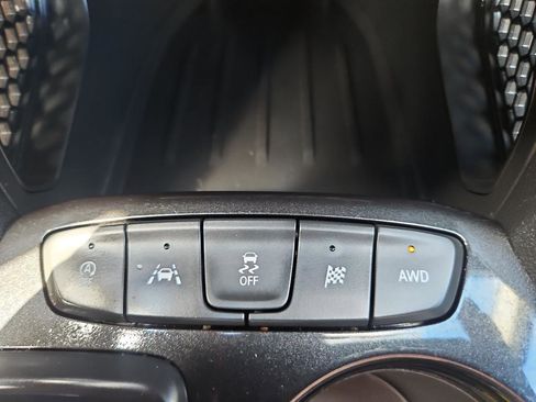 Used 2023 Chevrolet TrailBlazer LT w/ Convenience Package AWD/4WD image 34
