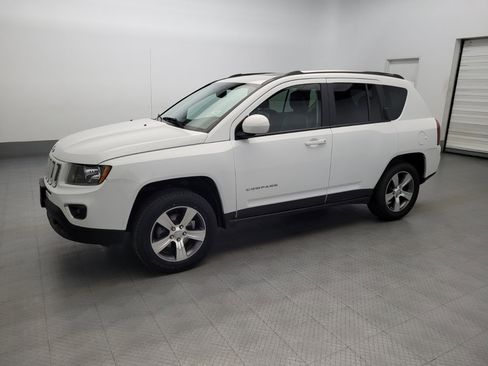 Used 2017 Jeep Compass High Altitude AWD/4WD image 2