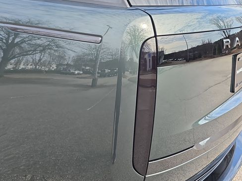 New 2026 Land Rover Range Rover Long Wheelbase SE image 35