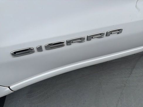 Used 2022 GMC Sierra 1500 Pro w/ Pro Value Package image 6