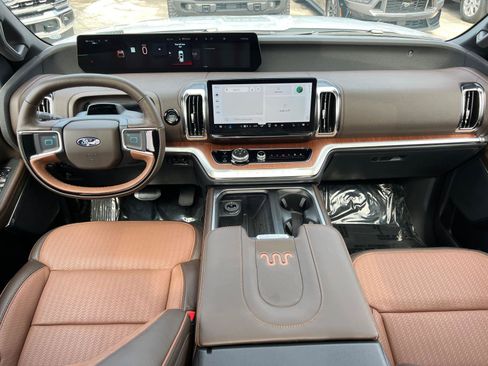 Used 2025 Ford Expedition Max King Ranch AWD/4WD image 23