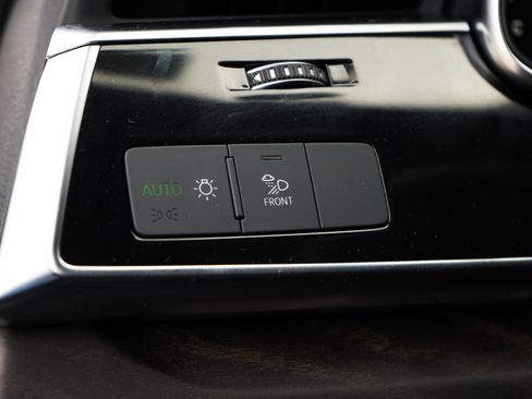 Used 2022 Audi Q7 Premium Plus image 40