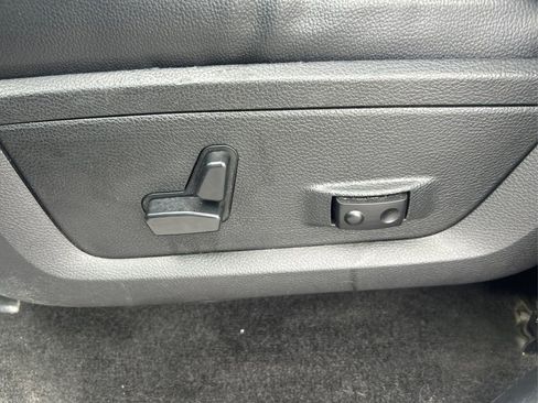 Used 2015 RAM 1500 Outdoorsman AWD/4WD image 16