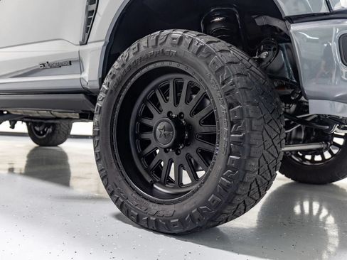 Used 2024 Ford F250 Platinum AWD/4WD image 31