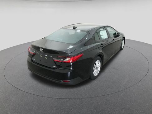 New 2026 Toyota Camry LE image 8