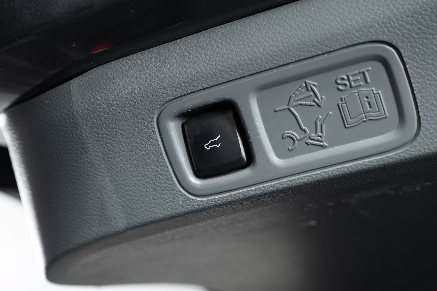 Used 2021 Lincoln Navigator L Reserve AWD/4WD image 21