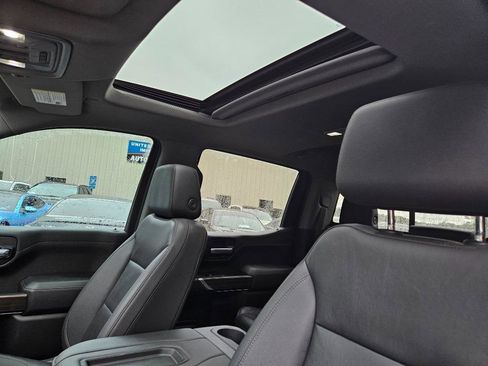 Used 2022 Chevrolet Silverado 1500 RST image 16