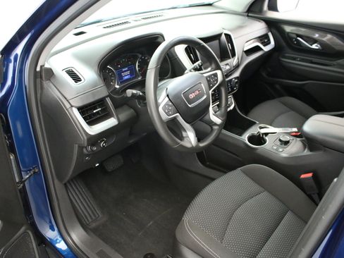 Used 2023 GMC Terrain SLE w/ Driver Convenience Package FWD image 22