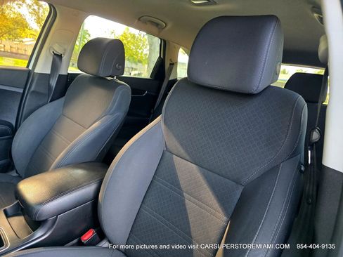 Used 2017 Kia Sorento LX image 21