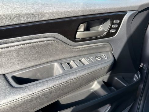 New 2026 Honda Odyssey Touring image 38