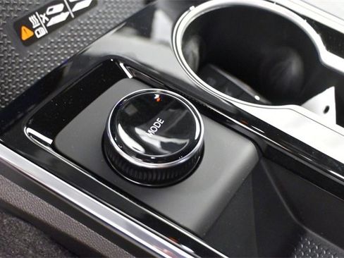 New 2026 Chevrolet Equinox LT w/ Convenience Package II image 26