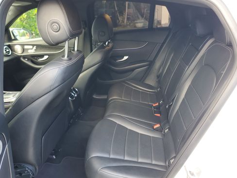 Used 2021 Mercedes-Benz GLC 300 4MATIC Coupe image 12