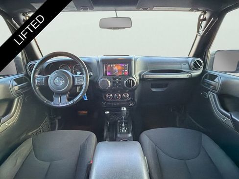 Used 2018 Jeep Wrangler Unlimited Sport S image 34