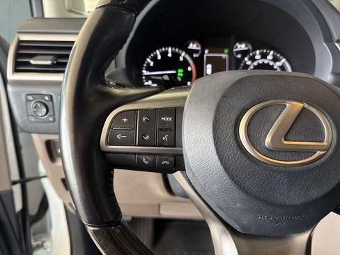 Certified 2022 Lexus GX 460 Luxury w/ Sport Design Package AWD/4WD image 15
