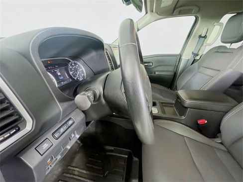 Used 2023 Nissan Frontier SV w/ SV Convenience Package image 22