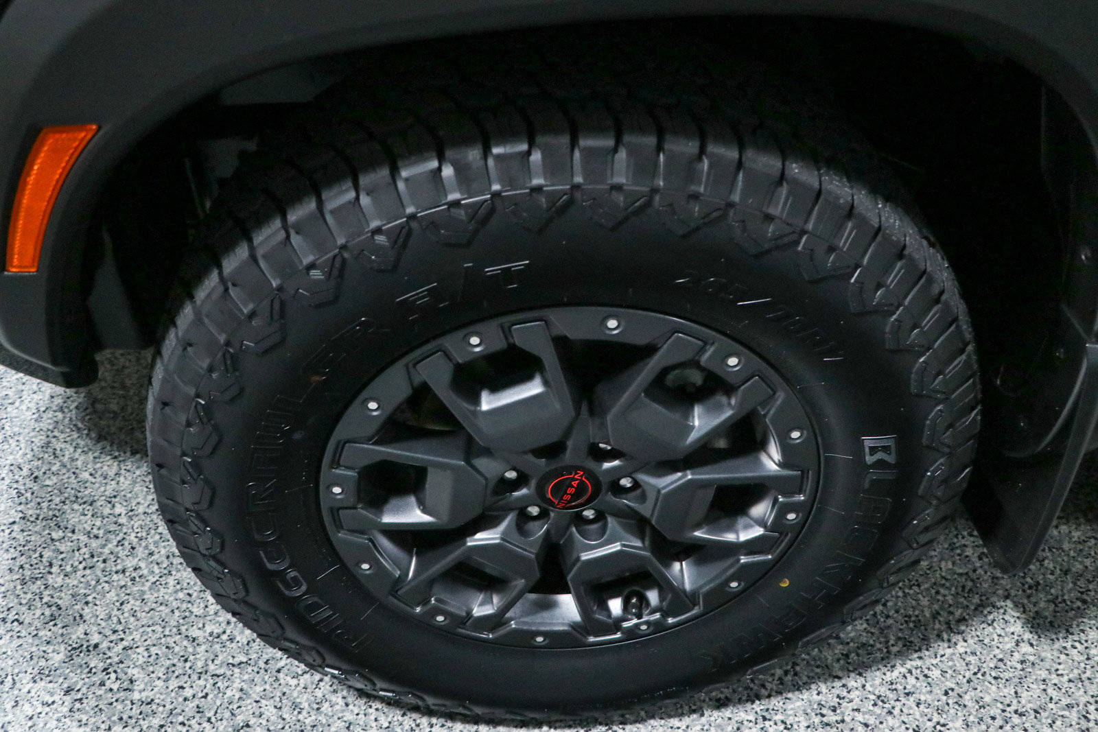 Used 2023 Nissan Frontier PRO-4X w/ Pro-4X Premium Package AWD/4WD image 11