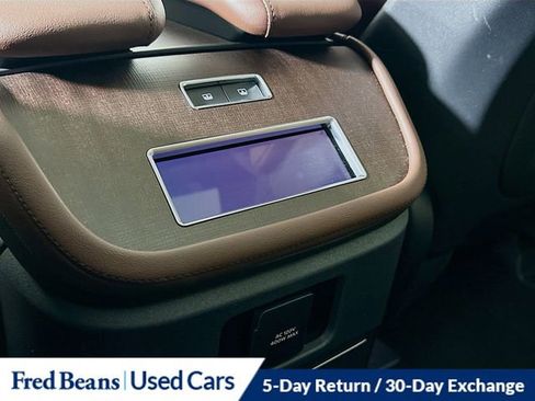 Used 2025 Lincoln Navigator Reserve AWD/4WD image 28