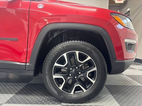 Used 2020 Jeep Compass Trailhawk AWD/4WD image 5
