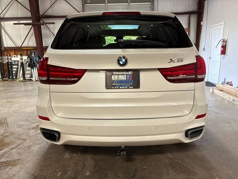 Used 2015 BMW X5 xDrive50i AWD/4WD image 45