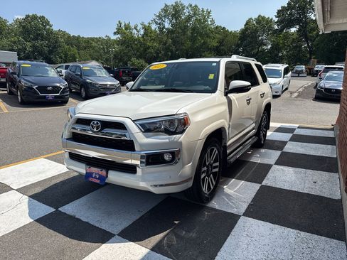 Used 2017 Toyota 4Runner Limited AWD/4WD image 5