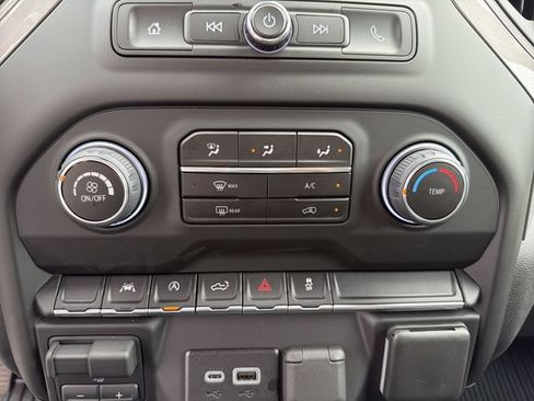 Used 2025 Chevrolet Silverado 1500 Custom AWD/4WD image 20