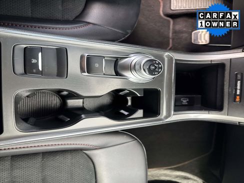 Used 2022 Ford Edge ST-Line image 30