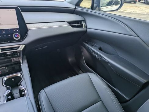 Used 2025 Lexus RX 350 Premium w/ Accessory Package (Z1) FWD image 17