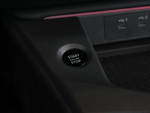Used 2026 Nissan Sentra SR w/ SR Premium Package FWD image 30