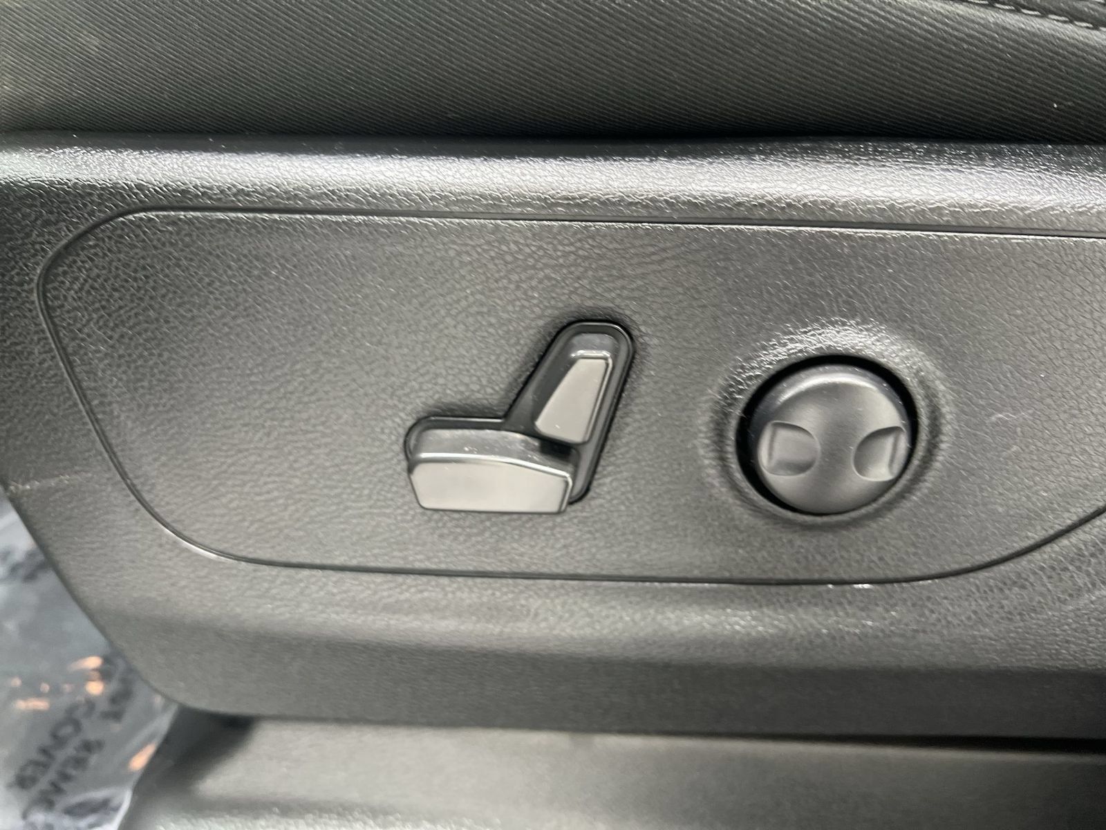 Used 2022 RAM 1500 Big Horn AWD/4WD image 12