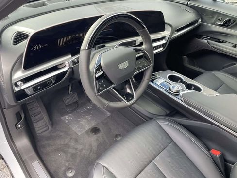 New 2026 Cadillac Lyriq Sport image 18