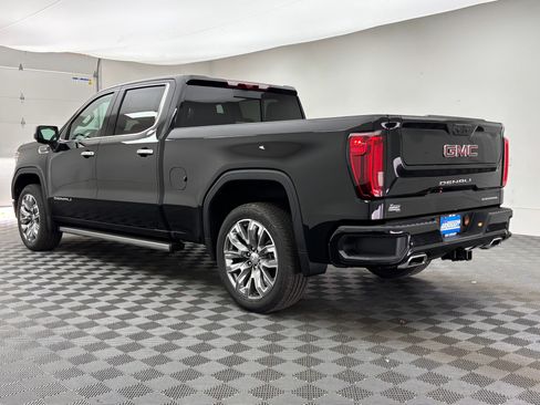 New 2026 GMC Sierra 1500 Denali w/ Denali Reserve Package AWD/4WD image 13