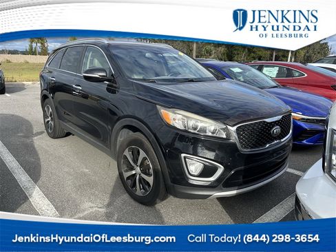 Used 2016 Kia Sorento EX image 1