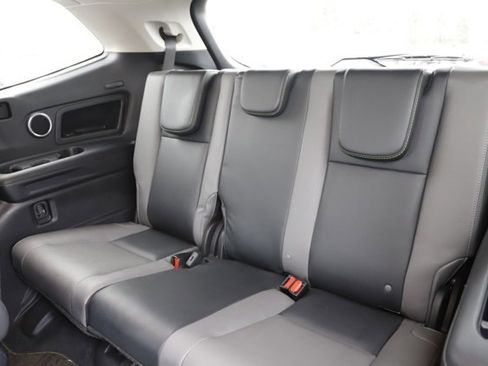 Used 2023 Subaru Ascent Onyx Edition Limited image 16