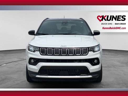 Used 2025 Jeep Compass Limited AWD/4WD image 3