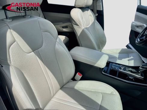Used 2021 Kia Sorento S w/ Panoramic Sunroof Package AWD/4WD image 38
