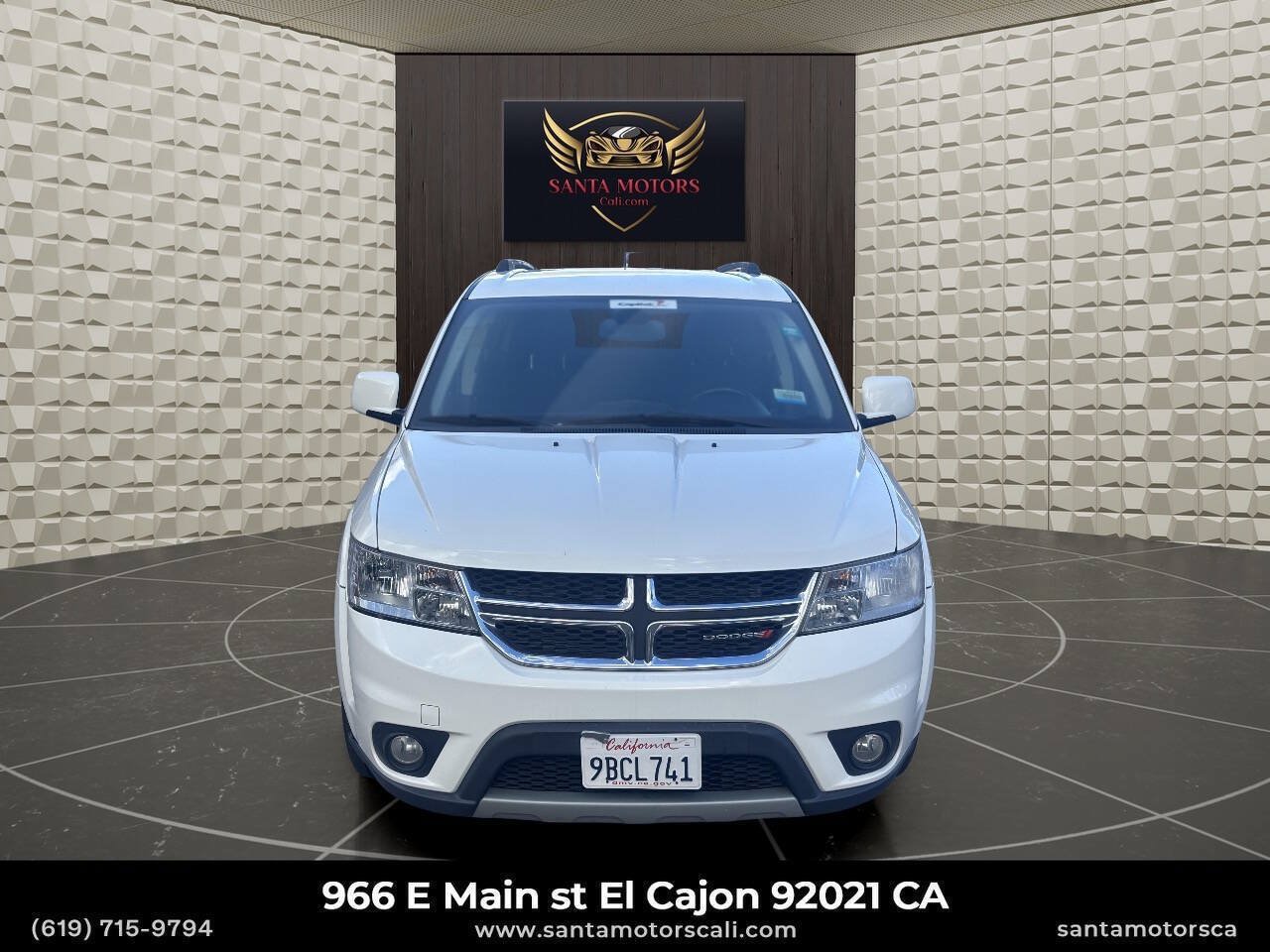 Used 2019 Dodge Journey SE w/ Connectivity Group FWD image 3