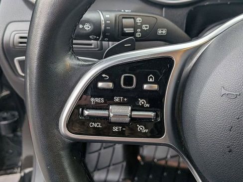 Used 2022 Mercedes-Benz GLC 300 4MATIC image 19