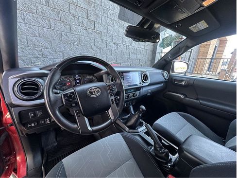 Used 2021 Toyota Tacoma TRD Sport w/ Advanced Technology Package AWD/4WD image 2