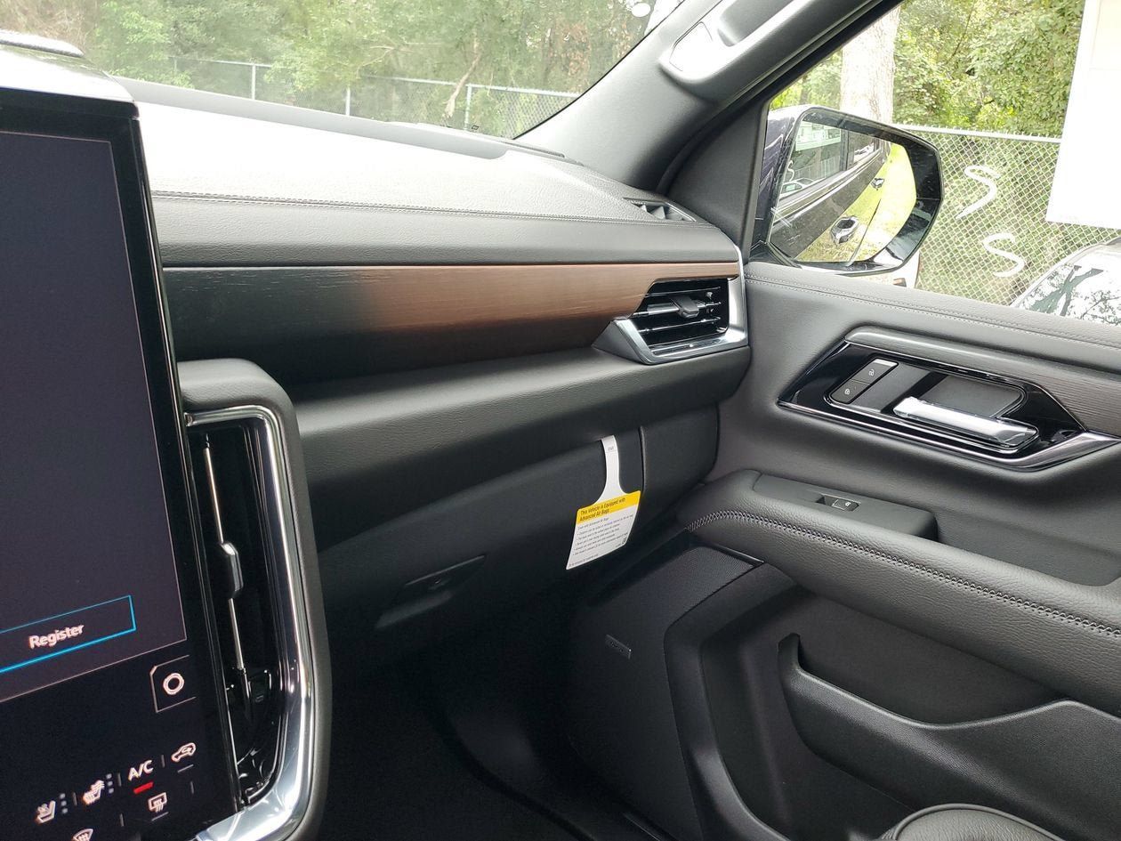 New 2026 GMC Yukon XL Denali RWD image 25