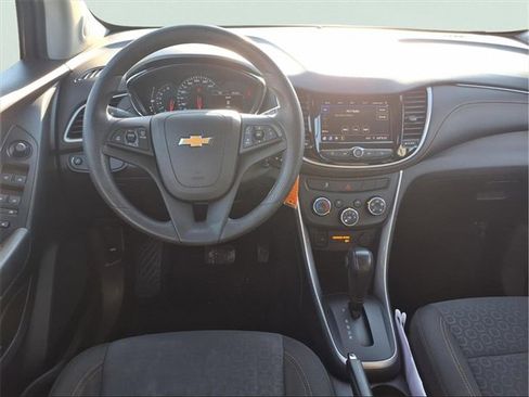 Certified 2020 Chevrolet Trax LS w/ Tint and Cruise Package image 4