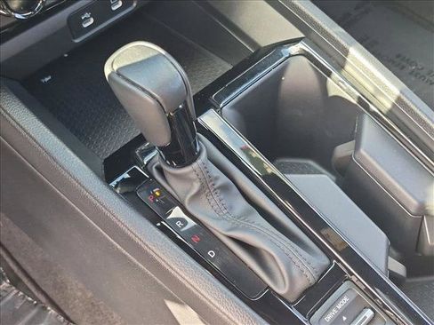Used 2024 Honda Accord Sport image 12