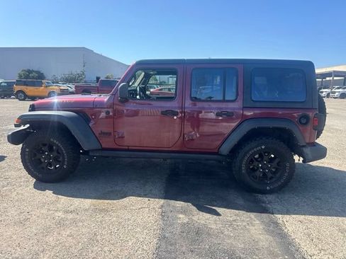 Used 2021 Jeep Wrangler Unlimited Sport AWD/4WD image 8